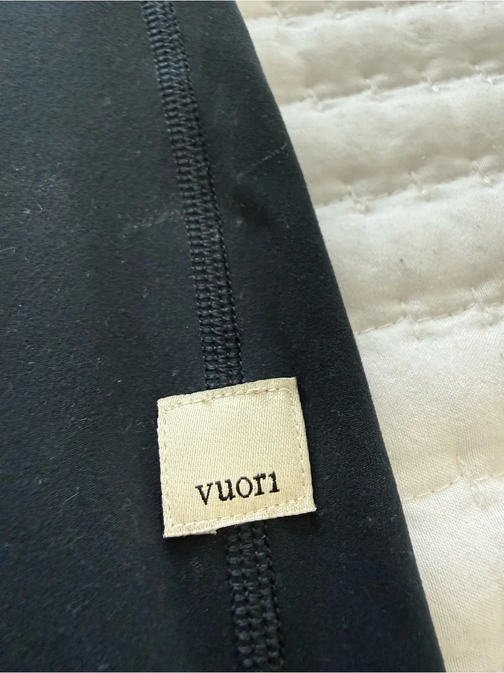 Vuori Daily Legging Dark Navy - Picture 3 of 4